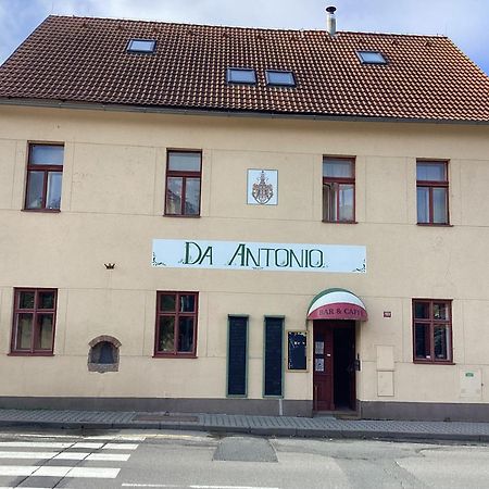 Antonio Residence Skvorec Екстер'єр фото