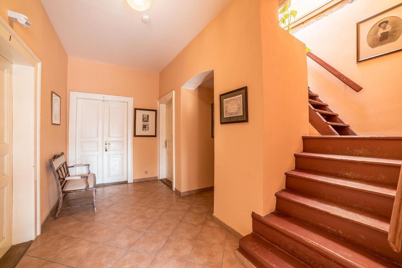 Antonio Residence Skvorec Екстер'єр фото